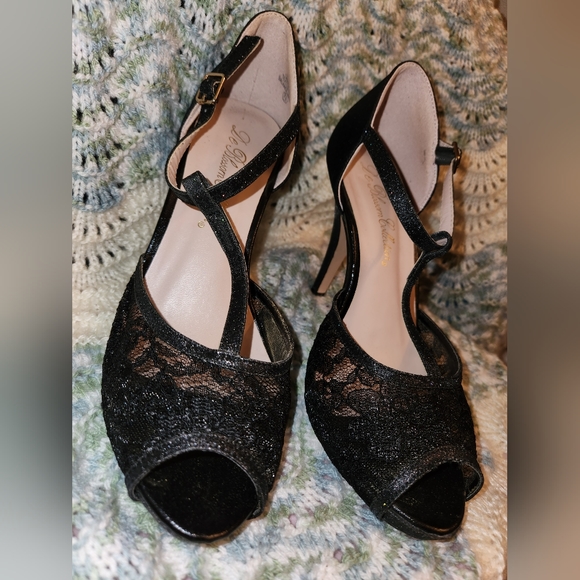 Glittery Blackwith lace high heels 7.5 - Picture 1 of 7